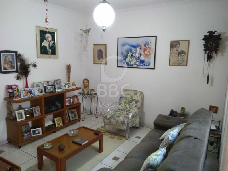 Casa à venda com 2 quartos, 102m² - Foto 2