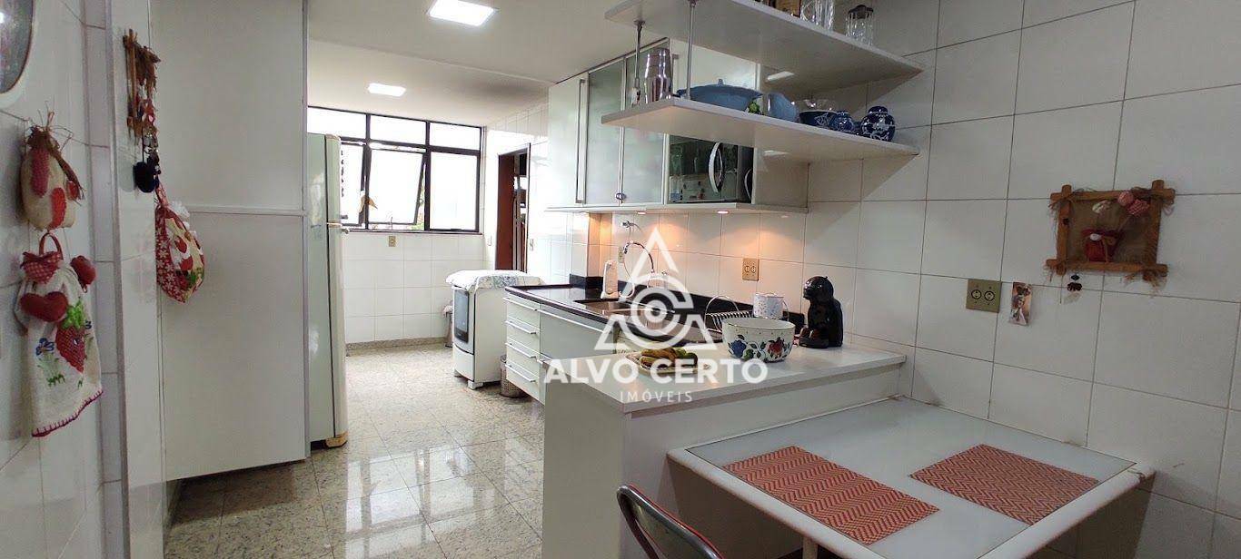 Apartamento à venda com 3 quartos, 144m² - Foto 10