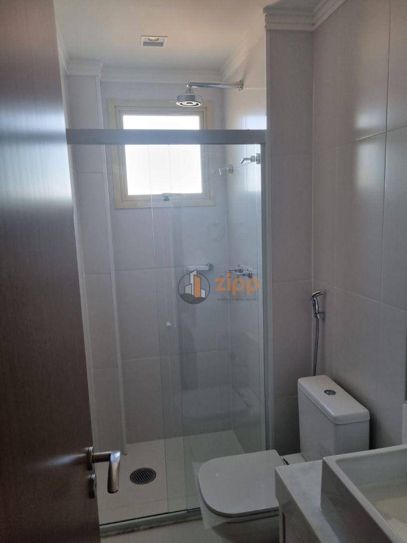 Apartamento para alugar com 2 quartos, 74m² - Foto 20