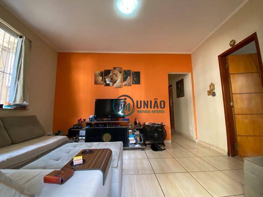 Casa à venda com 4 quartos, 240m² - Foto 27