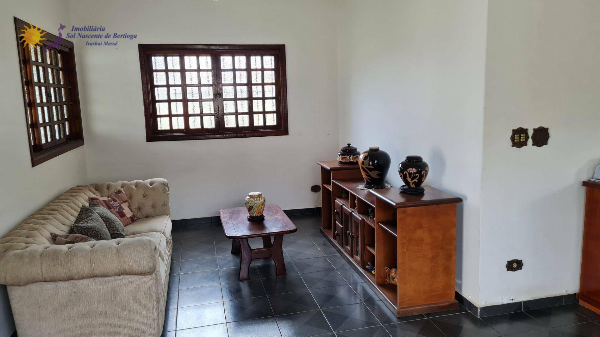 Casa à venda com 4 quartos, 192m² - Foto 9