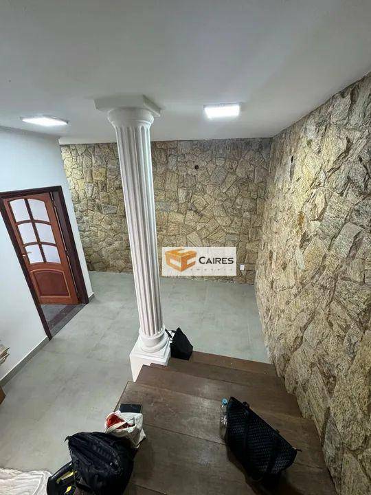 Casa à venda com 3 quartos, 200m² - Foto 4