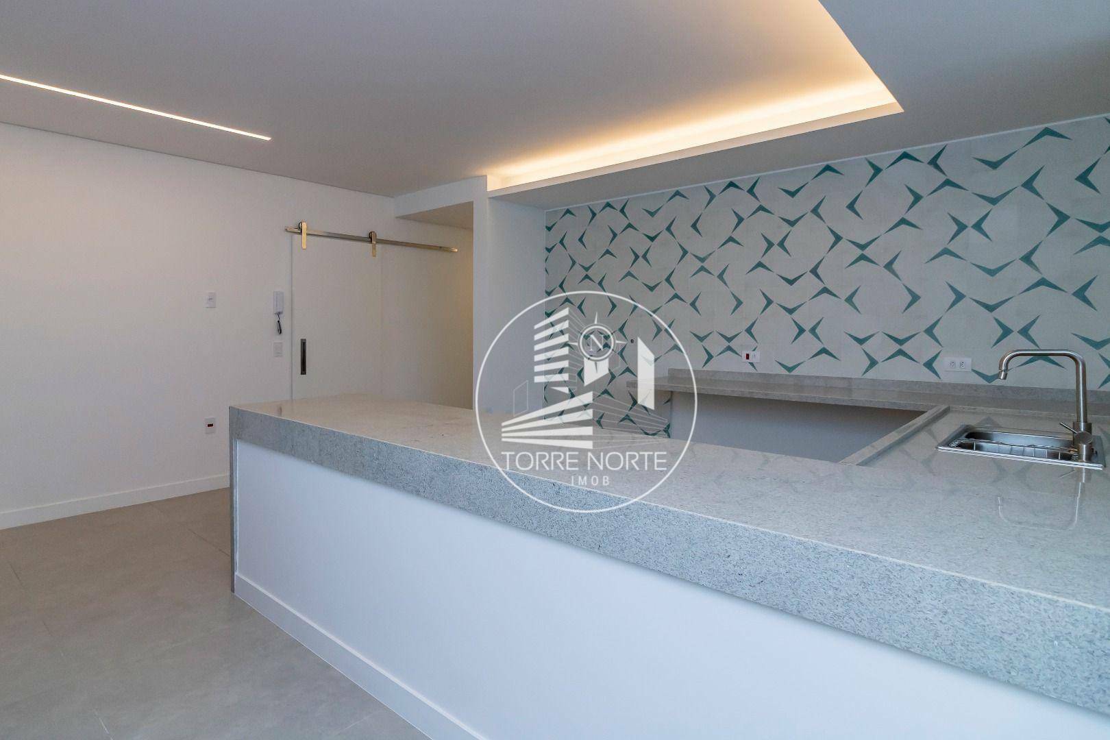 Apartamento à venda com 3 quartos, 239m² - Foto 5