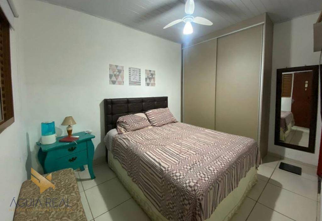 Casa à venda com 2 quartos, 120m² - Foto 5