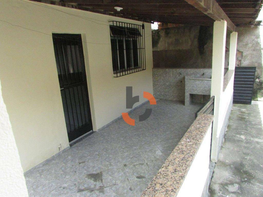 Casa à venda com 2 quartos, 160m² - Foto 11