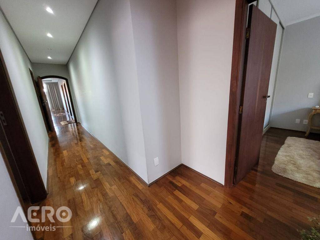 Casa à venda com 3 quartos, 263m² - Foto 18