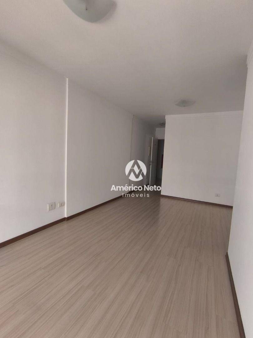 Apartamento para alugar com 2 quartos, 69m² - Foto 4