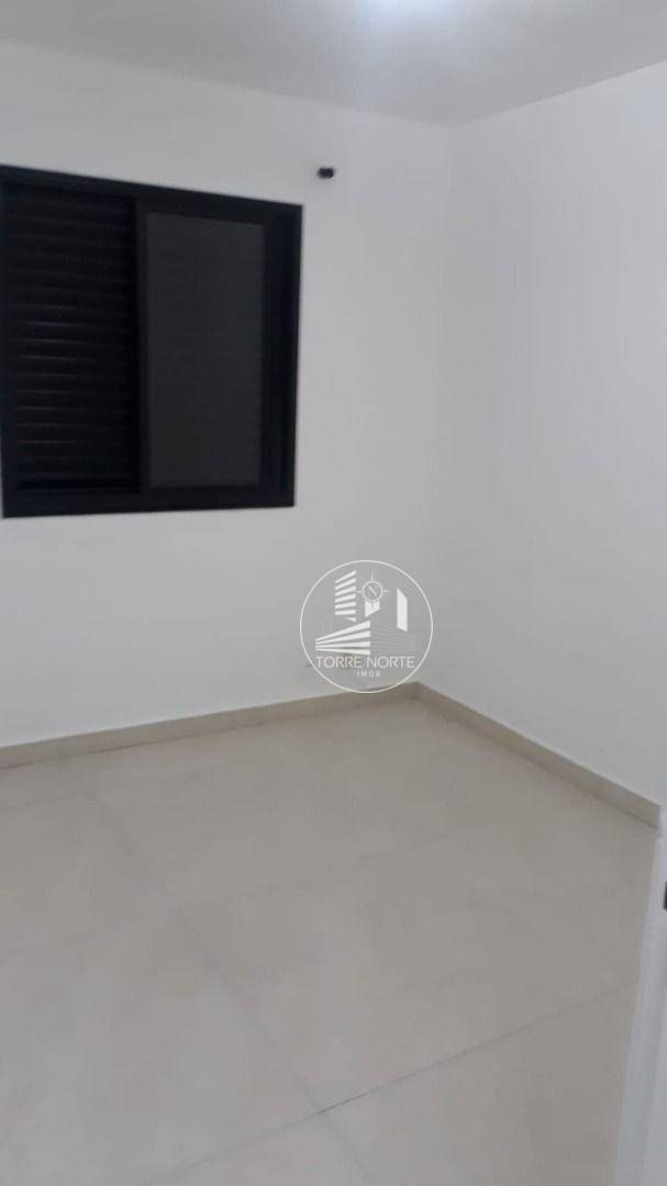 Apartamento à venda com 2 quartos, 67m² - Foto 10