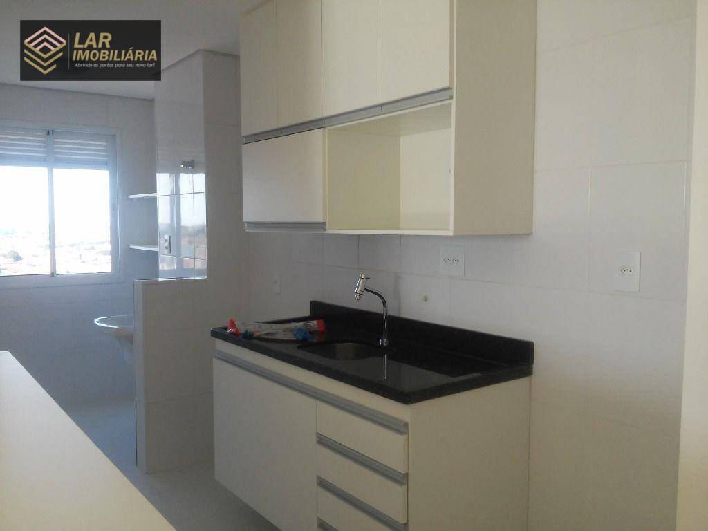 Apartamento para alugar com 2 quartos, 67m² - Foto 3