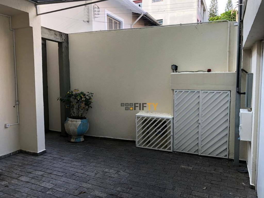 Casa à venda e aluguel com 6 quartos, 200m² - Foto 5