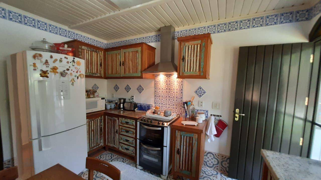 Chácara à venda com 3 quartos, 211m² - Foto 32