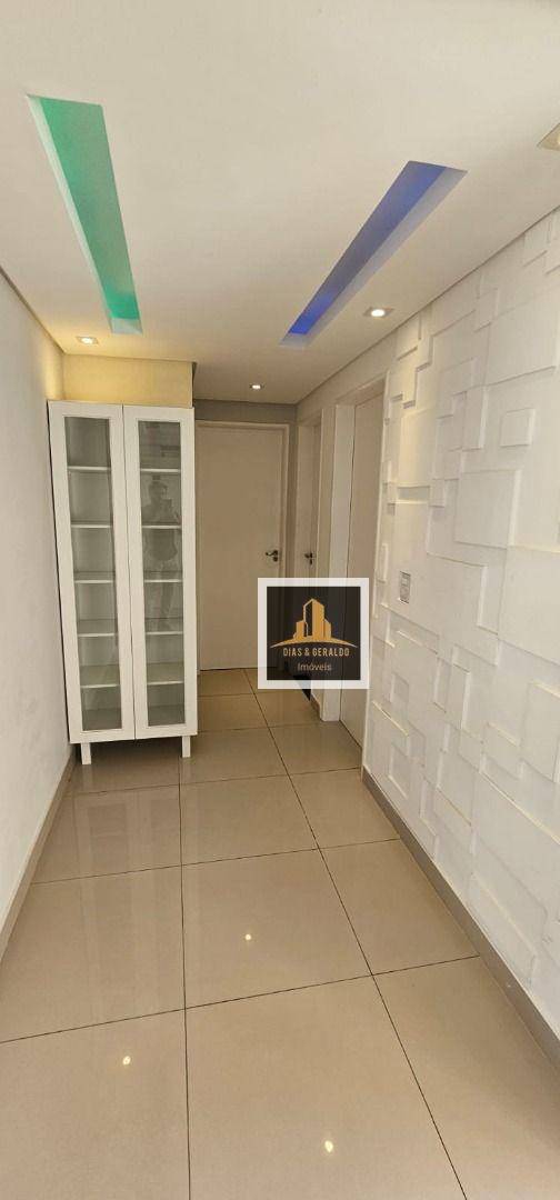 Apartamento para alugar com 2 quartos, 49m² - Foto 12