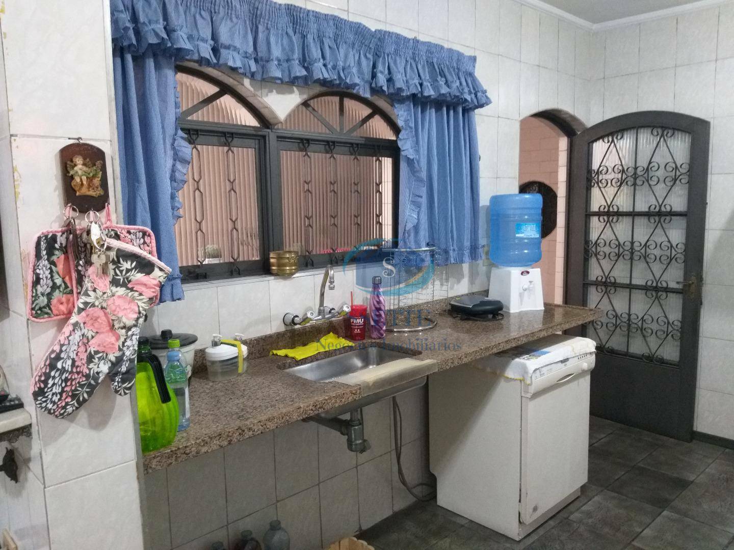 Sobrado à venda com 4 quartos, 244m² - Foto 8