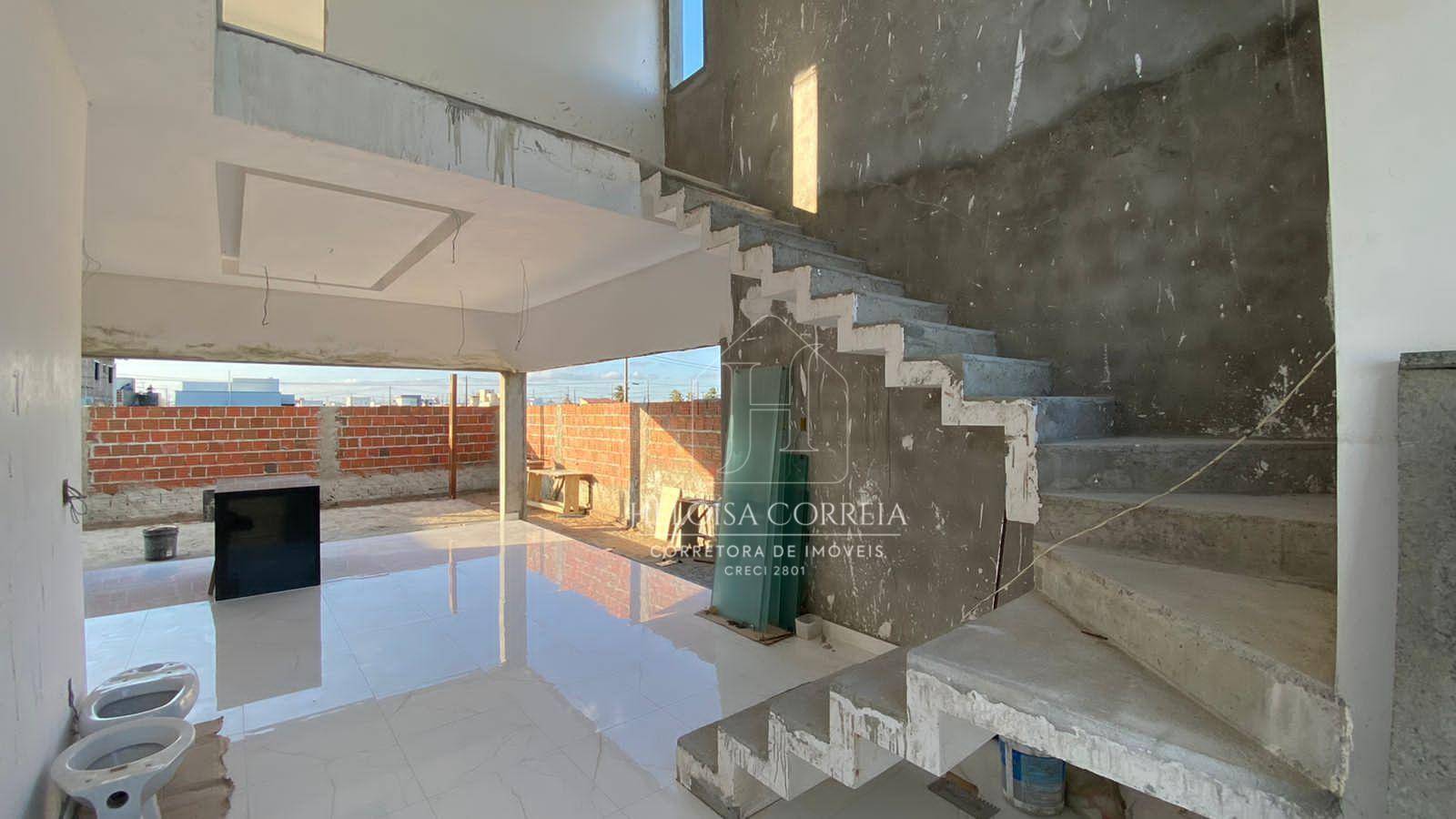 Casa à venda com 4 quartos, 168m² - Foto 4