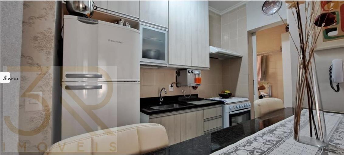 Apartamento à venda com 2 quartos, 65m² - Foto 4