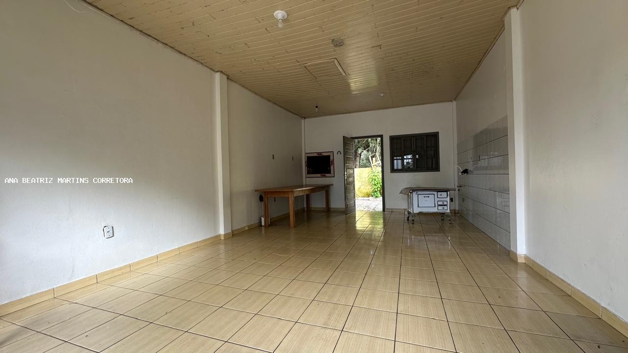Casa para alugar com 2 quartos, 300m² - Foto 17