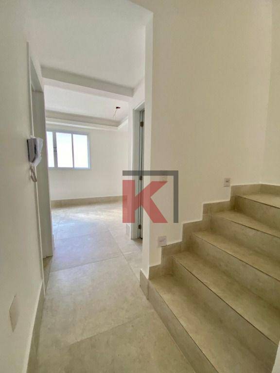 Casa à venda com 3 quartos, 142m² - Foto 3