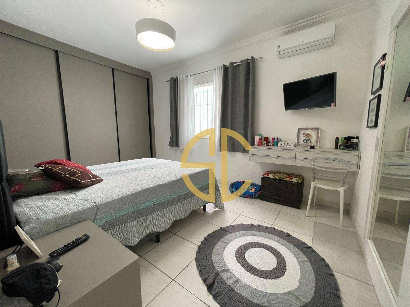 Casa à venda com 3 quartos, 180m² - Foto 7