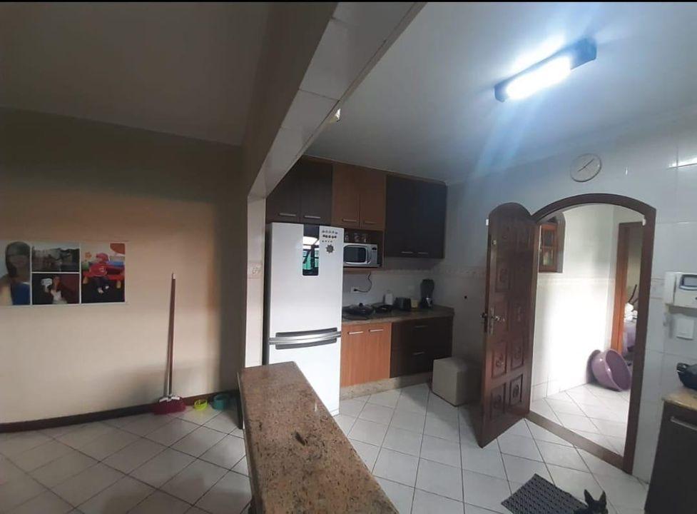 Sobrado à venda com 3 quartos, 150m² - Foto 3