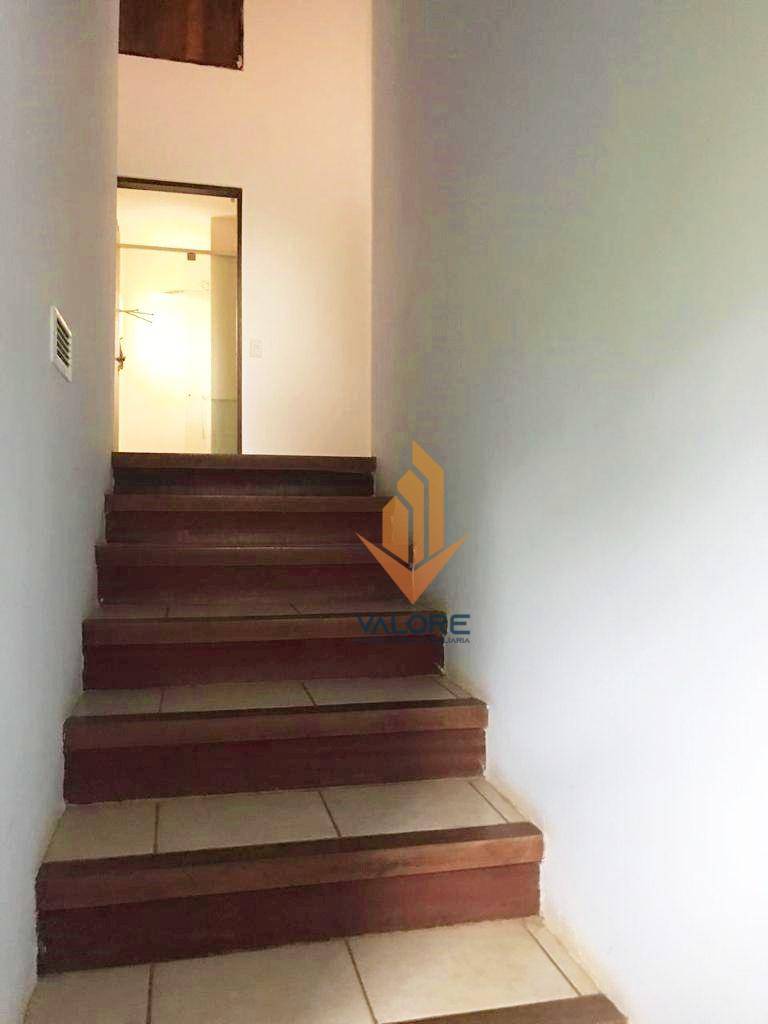 Casa à venda com 4 quartos, 217m² - Foto 18