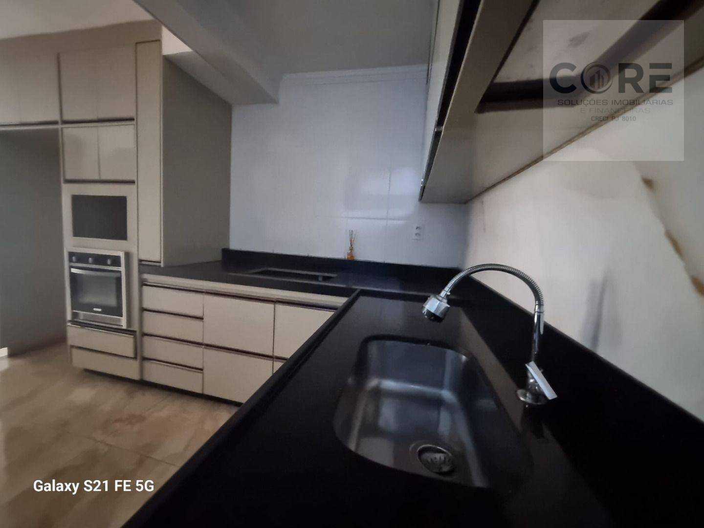 Casa à venda com 2 quartos, 64m² - Foto 7