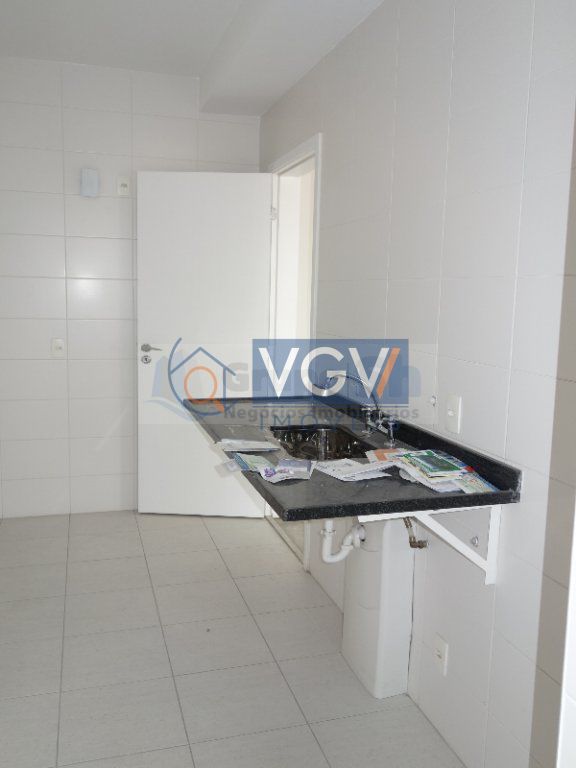 Apartamento à venda com 3 quartos, 115m² - Foto 4