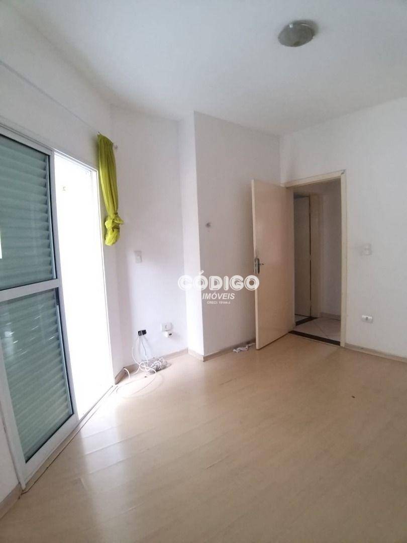 Casa para alugar com 3 quartos, 135m² - Foto 2