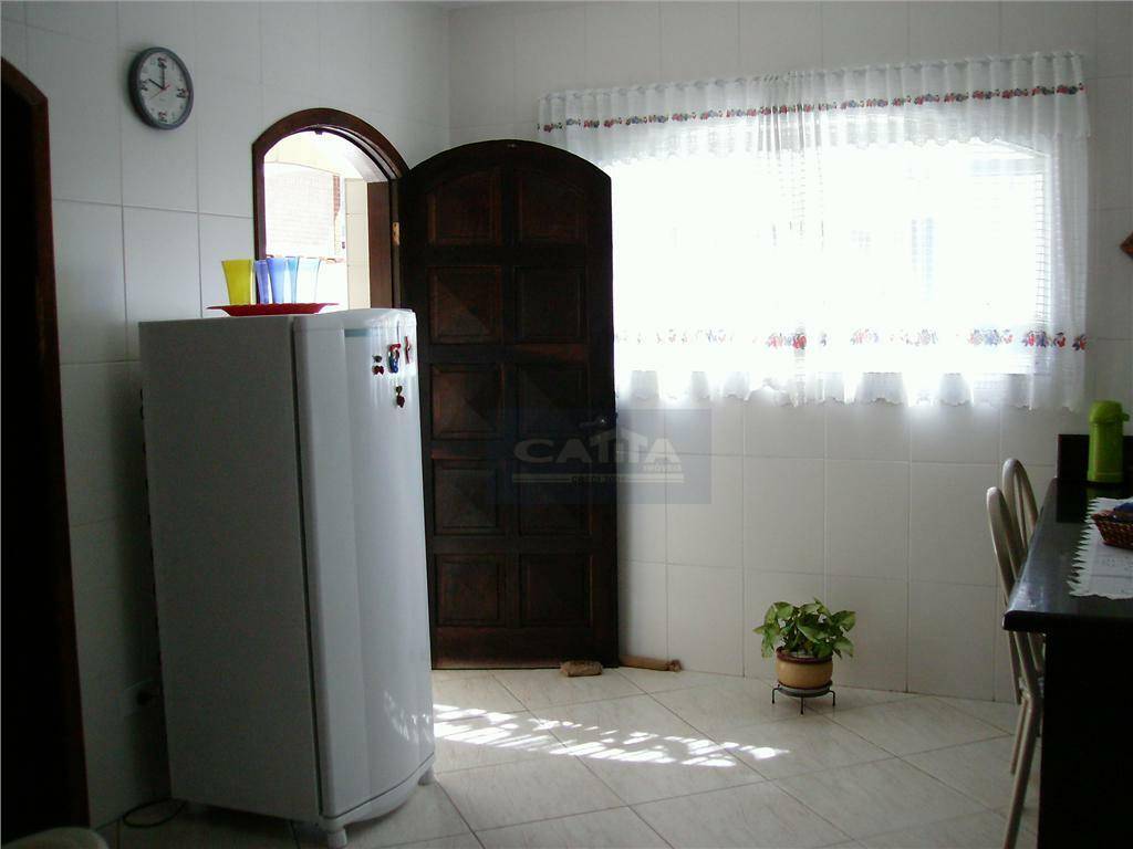 Sobrado à venda com 3 quartos, 300m² - Foto 9