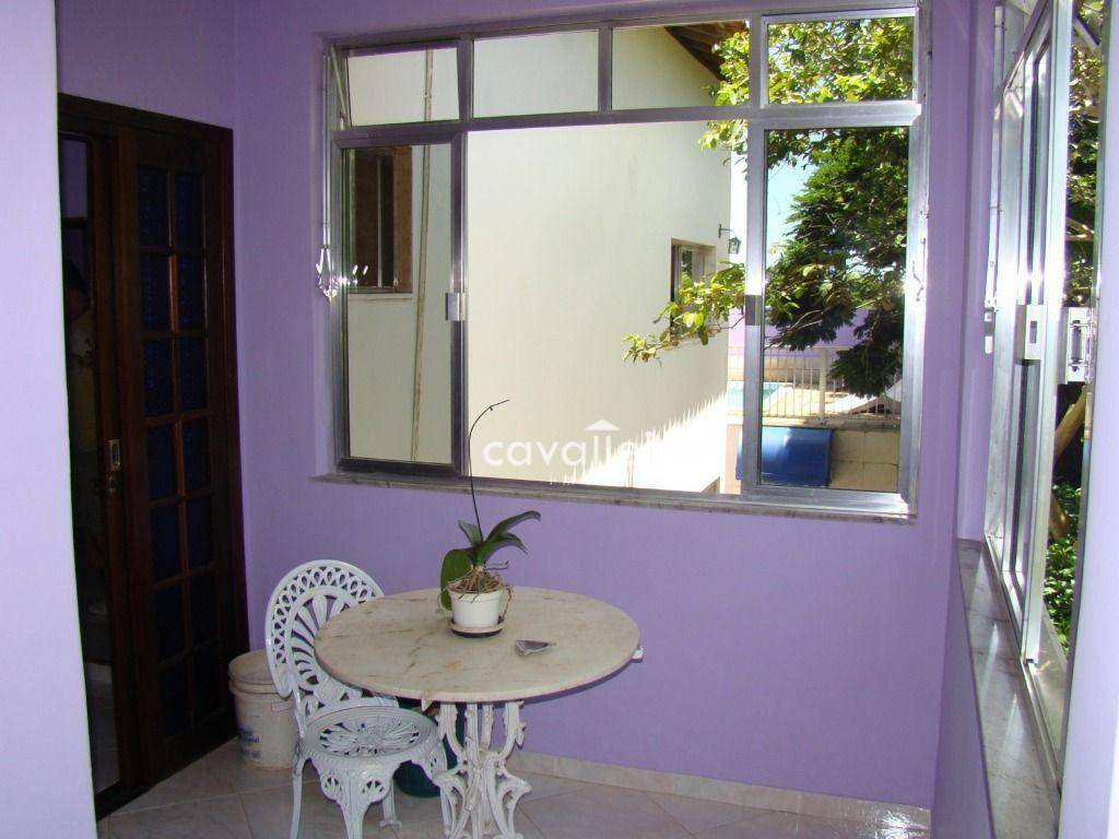 Casa à venda com 4 quartos, 300m² - Foto 20
