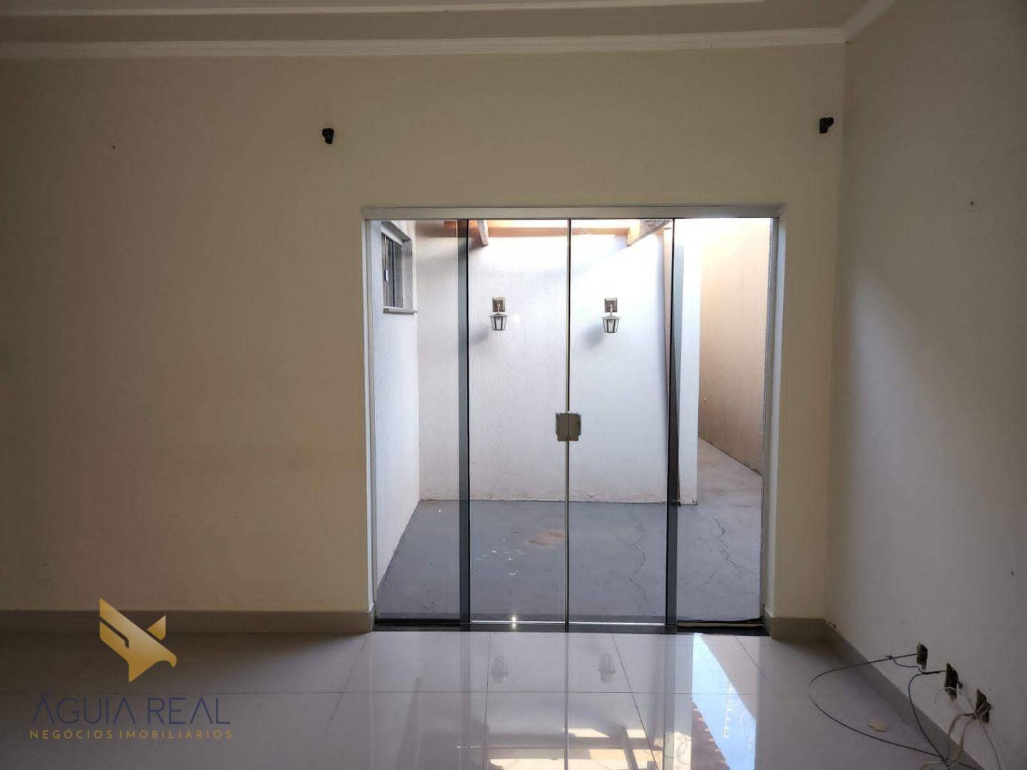 Casa à venda com 3 quartos, 250m² - Foto 17