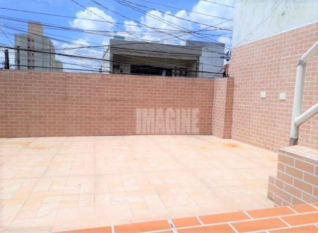 Casa à venda com 3 quartos, 150m² - Foto 1