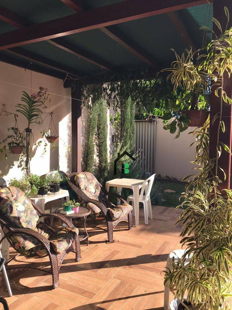 Casa, 4 quartos, 237 m² - Foto 4