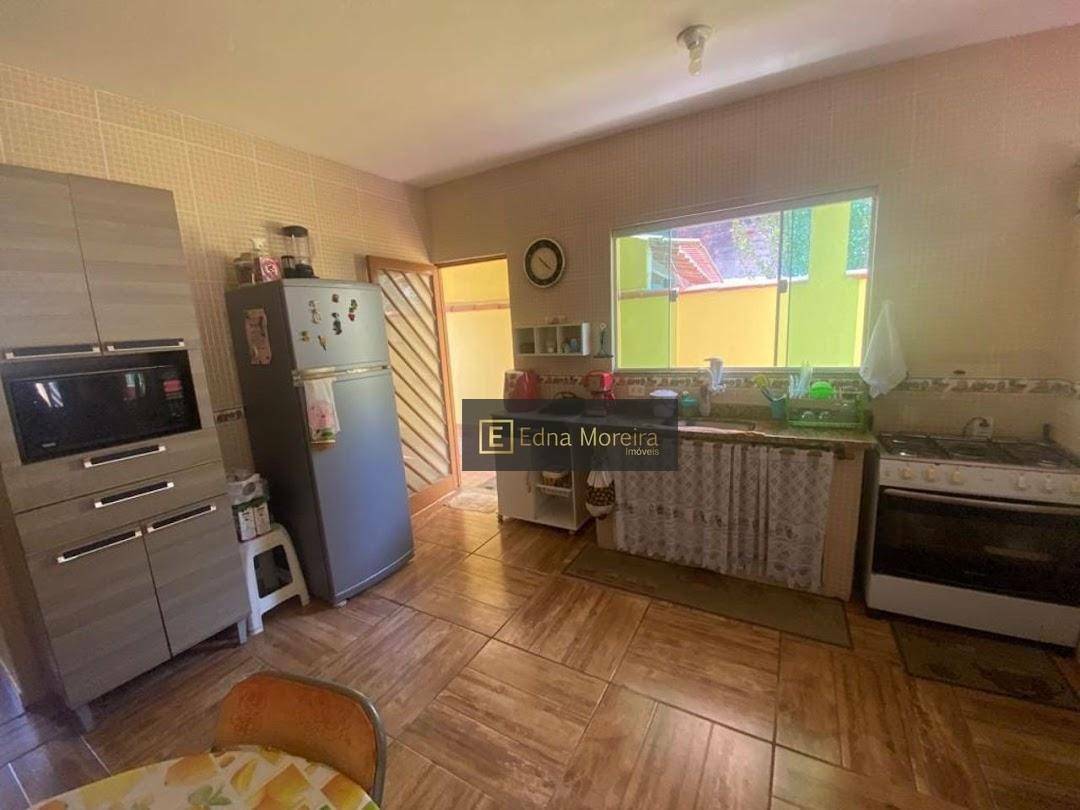 Casa à venda com 2 quartos, 180m² - Foto 5