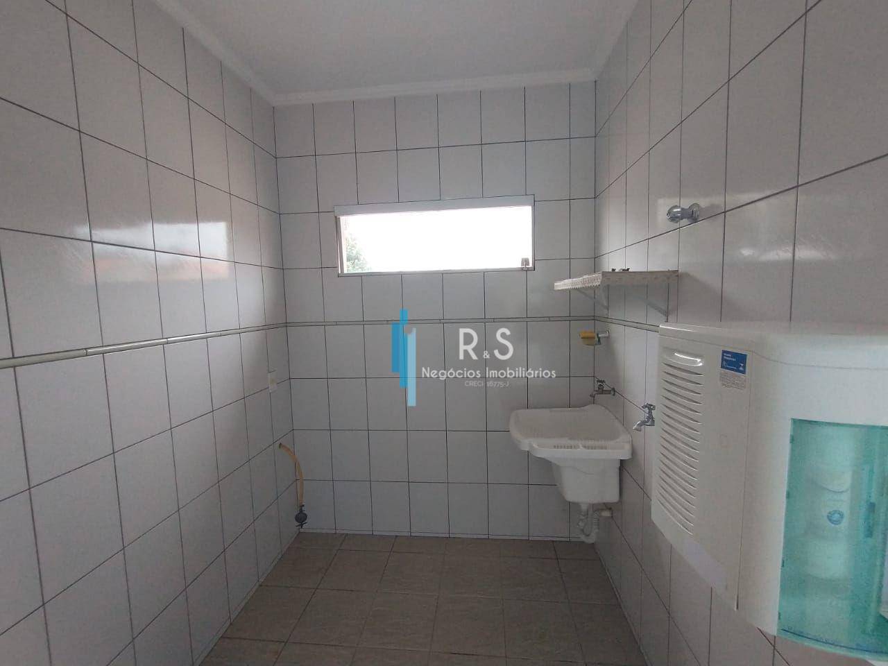 Casa à venda com 2 quartos, 290m² - Foto 9