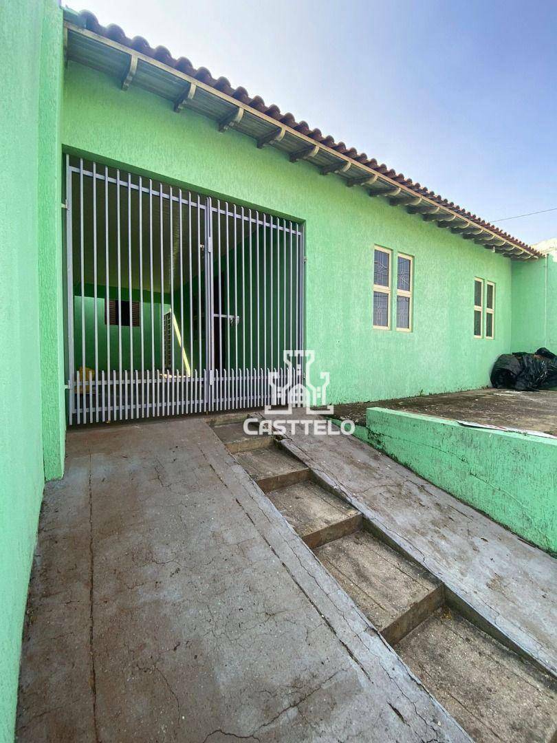 Casa à venda e aluguel com 2 quartos, 130m² - Foto 1