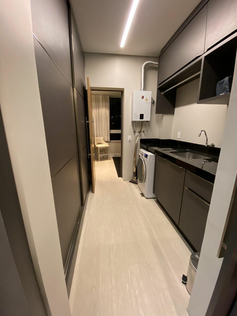 Apartamento à venda com 3 quartos, 147m² - Foto 6