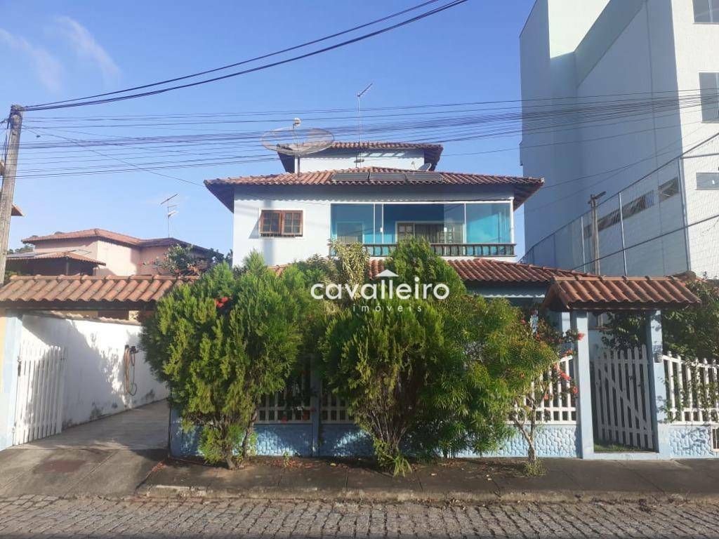 Casa de Condomínio à venda com 3 quartos, 240m² - Foto 2