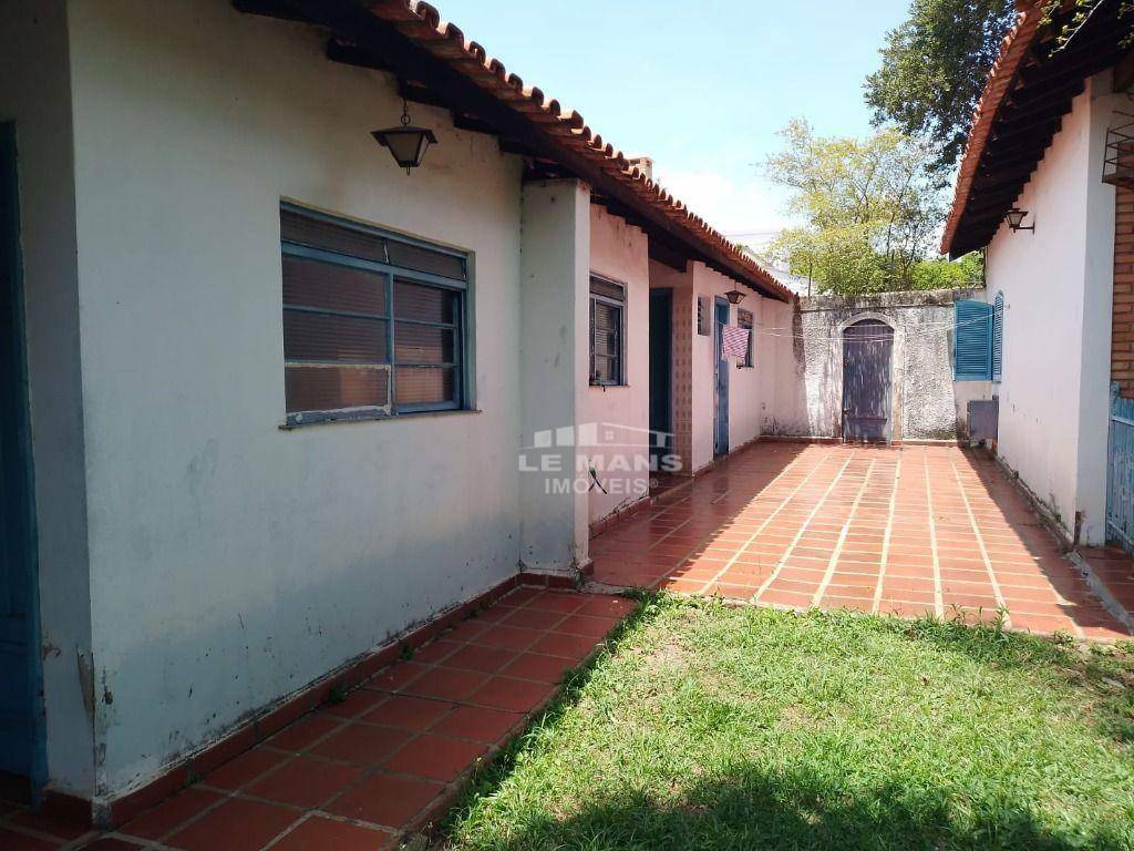 Casa à venda com 3 quartos, 339m² - Foto 25