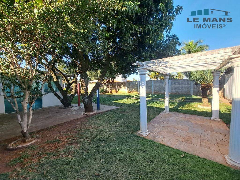 Chácara à venda com 2 quartos, 318m² - Foto 4