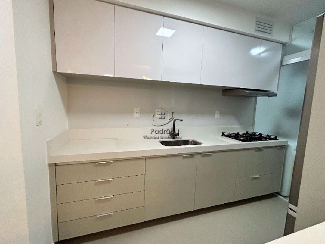 Apartamento à venda com 3 quartos, 98m² - Foto 7