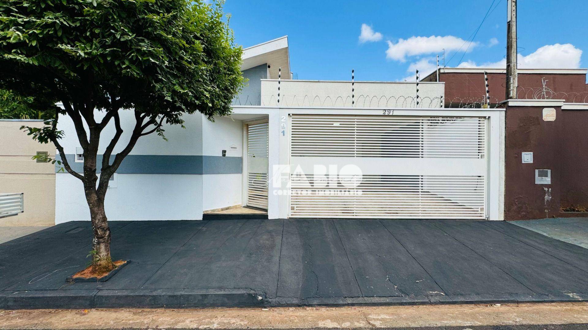 Casa à venda com 3 quartos, 140m² - Foto 2