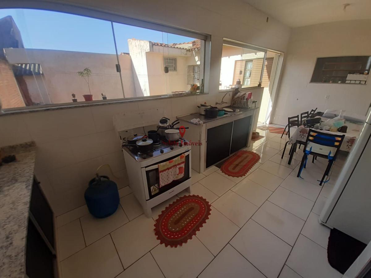 Casa à venda com 5 quartos, 160m² - Foto 18