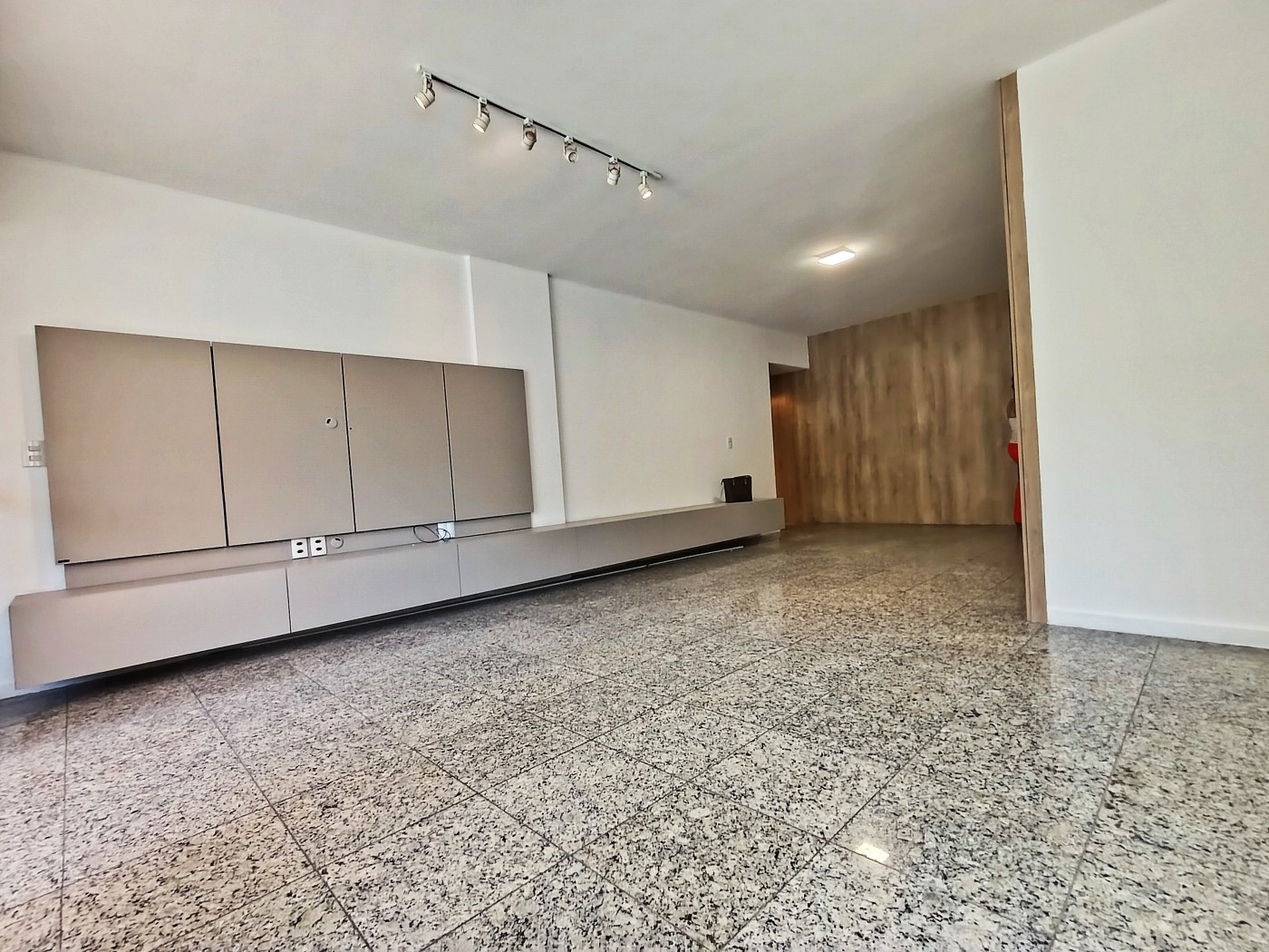 Apartamento à venda com 3 quartos, 129m² - Foto 4