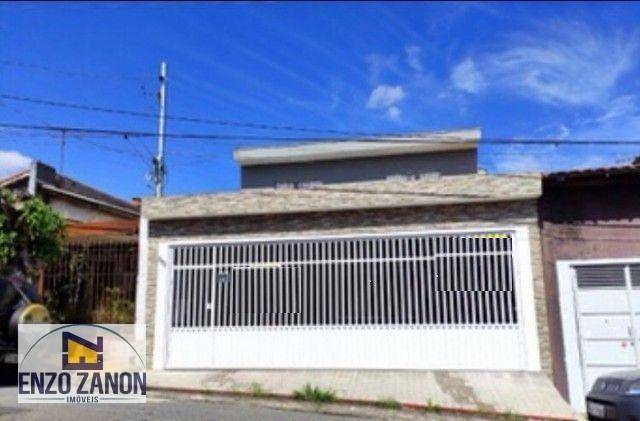 Sobrado à venda com 5 quartos, 260m² - Foto 1