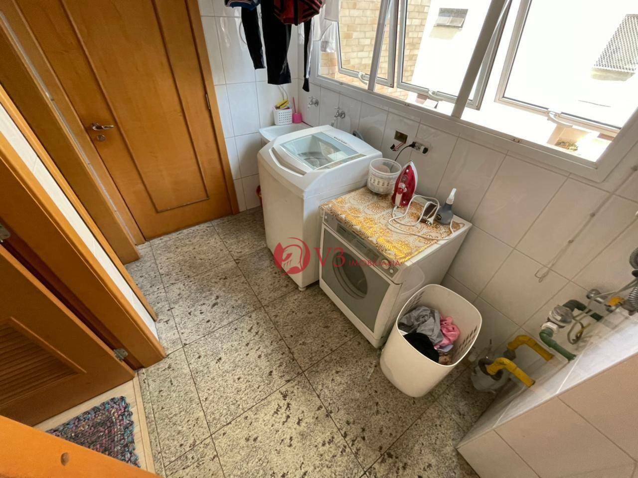 Apartamento à venda com 3 quartos, 150m² - Foto 18