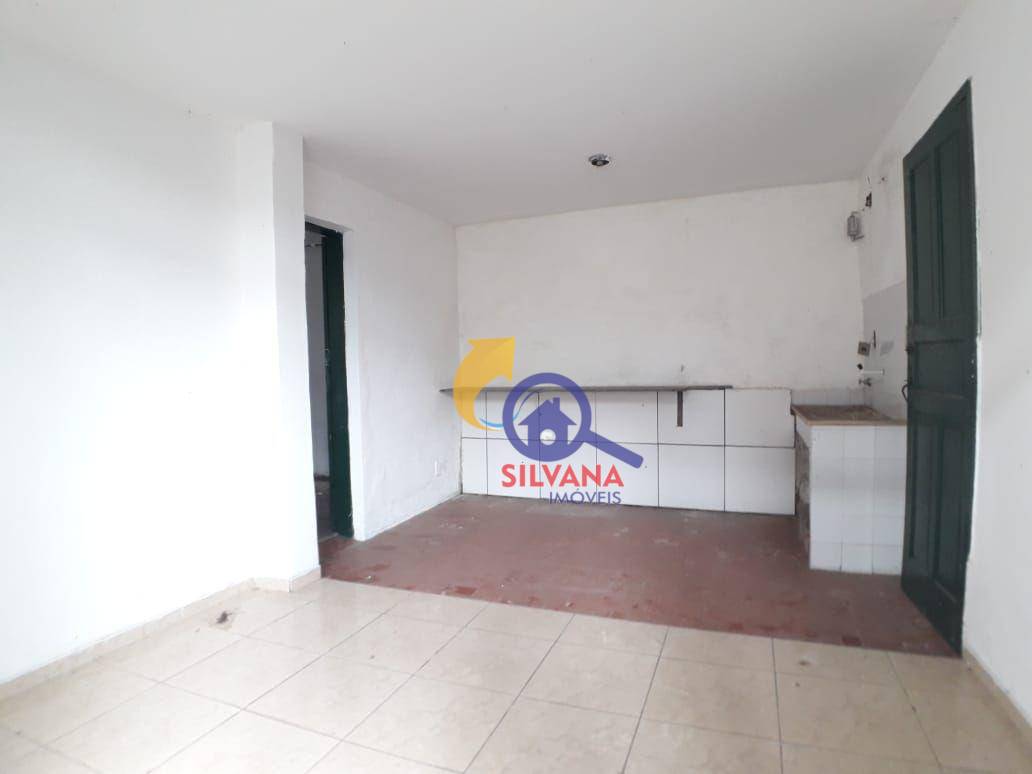 Casa à venda com 9 quartos, 450m² - Foto 10