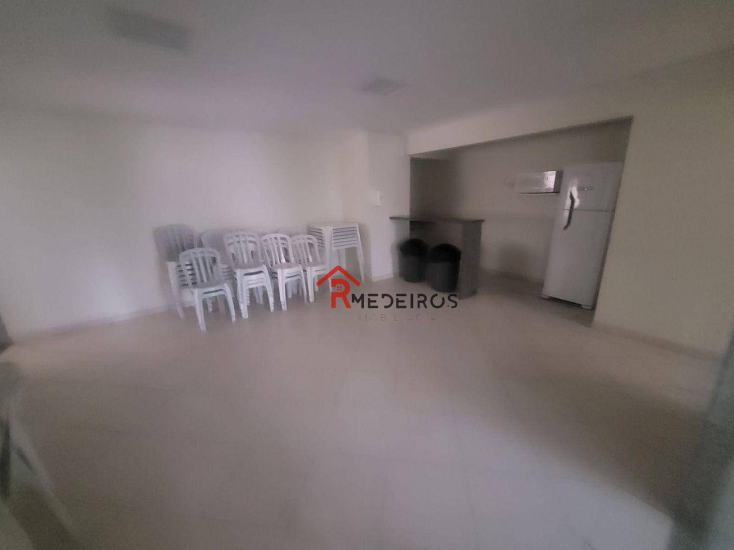 Apartamento à venda com 2 quartos, 68m² - Foto 14