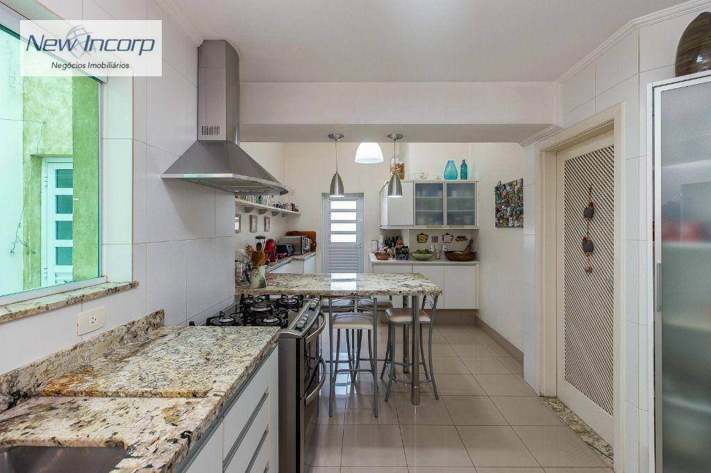 Sobrado à venda com 3 quartos, 307m² - Foto 16