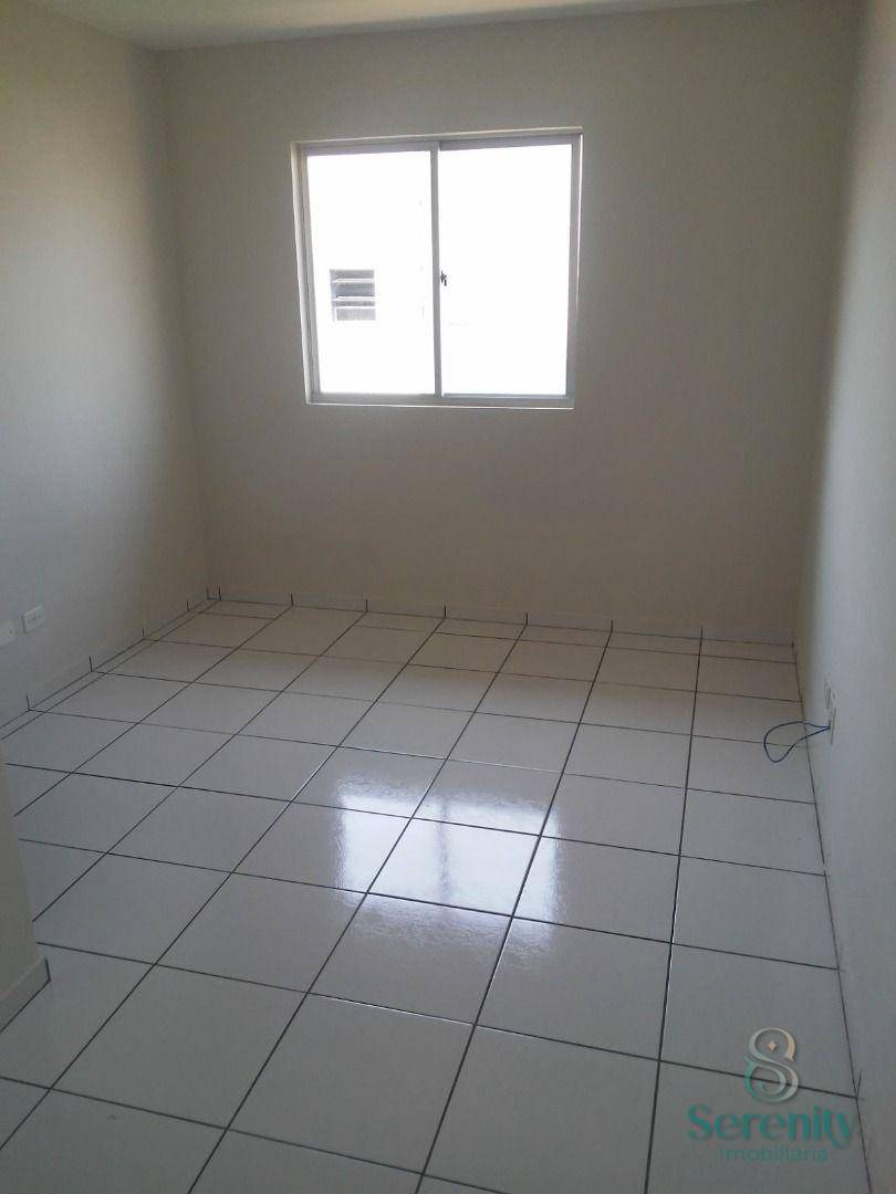 Apartamento à venda com 2 quartos, 55m² - Foto 3