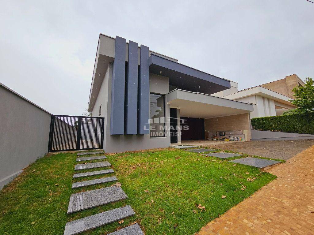 Casa de Condomínio à venda com 3 quartos, 234m² - Foto 4